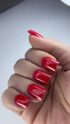 Красота в деталях: маникюр, педикюр, ламинирование ресниц и коррекция бровей — со скидкой до 40%!